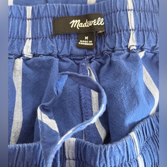 Madewell Crinkle Cotton Dolphin-Hem Shorts , sz medium - Picture 7 of 10